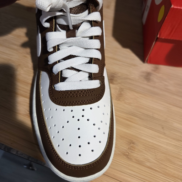 New In Box Nike Court Vision Low P Women’s Athletic Shoes - Sail/Cacao W 8.5 - Picture 6 of 12